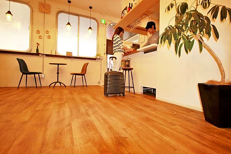 Hostel TOKI