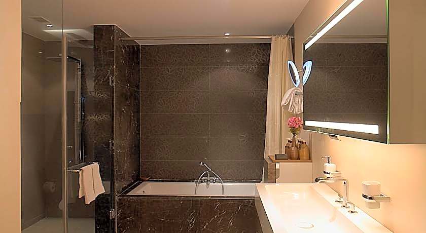 Royal Orchid Central Kireeti Hampi