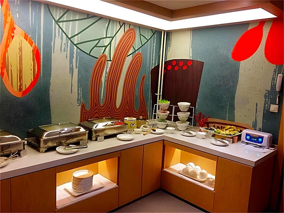 Hanting Hotel Lanzhou University Metro Station