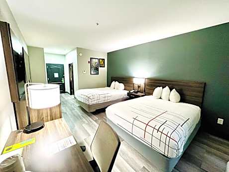 Queen Room with Two Queen Beds - Mobility Access/Non-Smoking