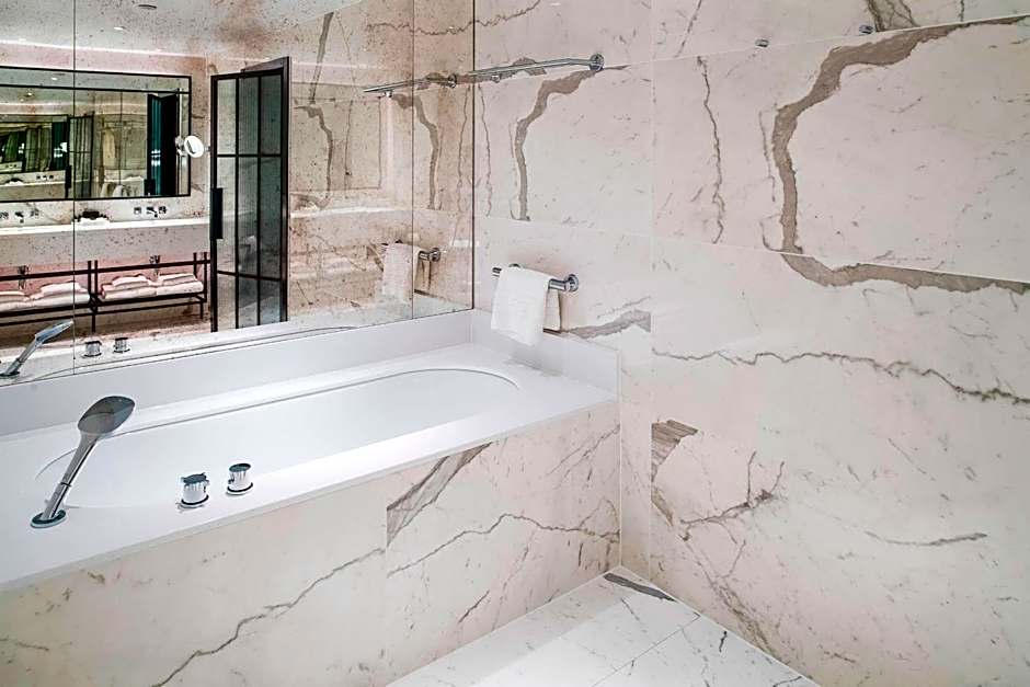 The Dixon, Tower Bridge, Autograph Collection by Marriott