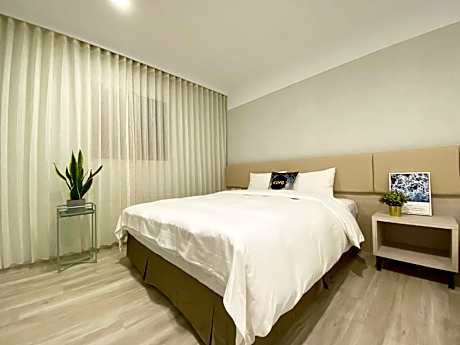 Deluxe Quadruple Room