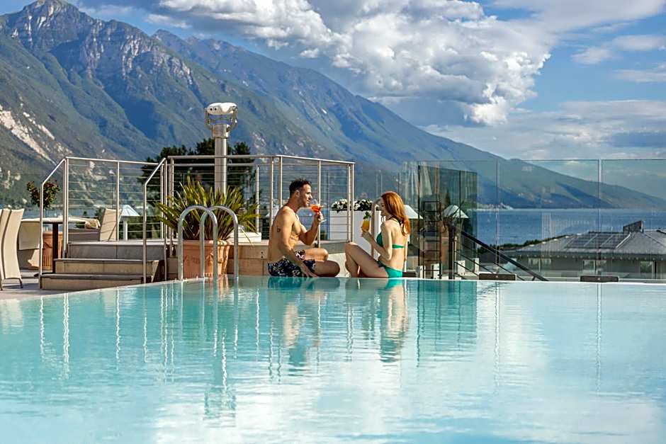 Hotel Kristal Palace - Tonelli Hotels - Adult Friendly