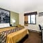 Super 8 by Wyndham Eau Claire I-94