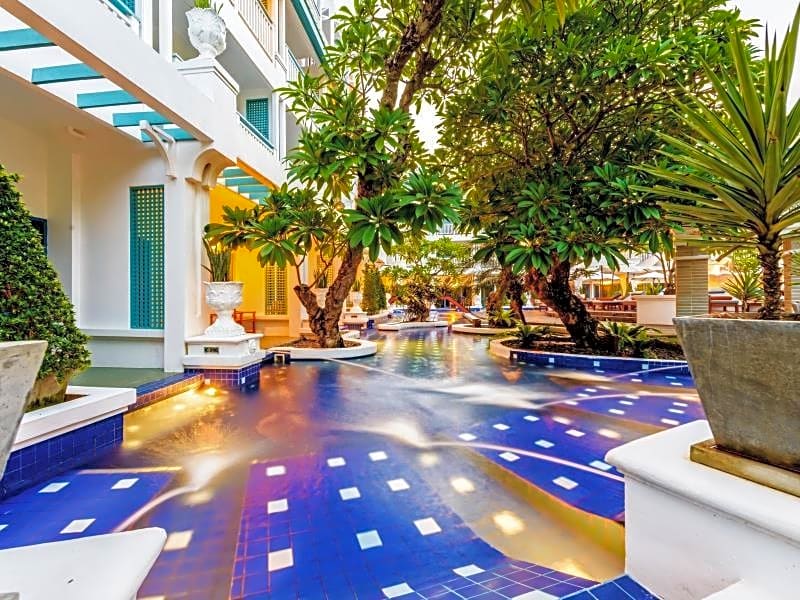 Andaman Seaview, Karon Beach - SHA Plus