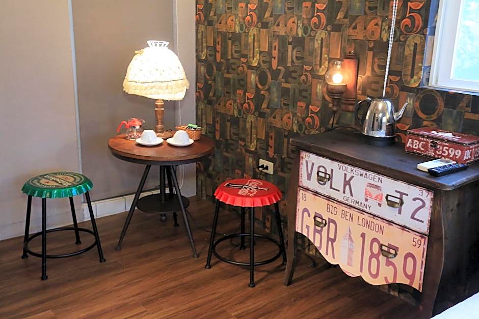 E E Home – Wujie, WV