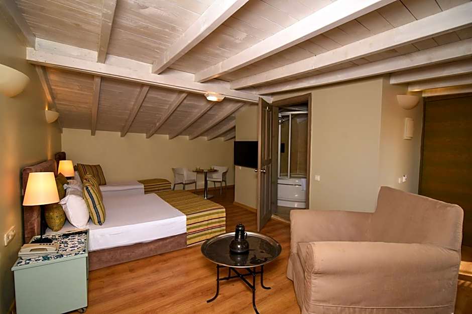 Alp Pasa Gazetta - Special Class