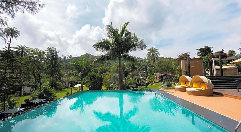 Chacha Inn - The Garden Retreat