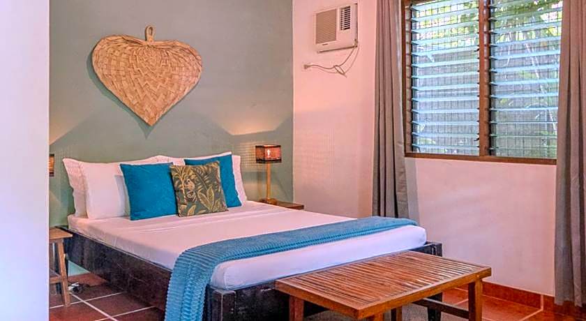 Golden Monkey Beach Hotel