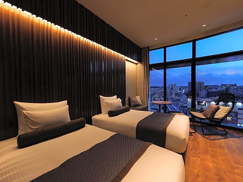 Photo 1 of 9 of Premier 2 Beds