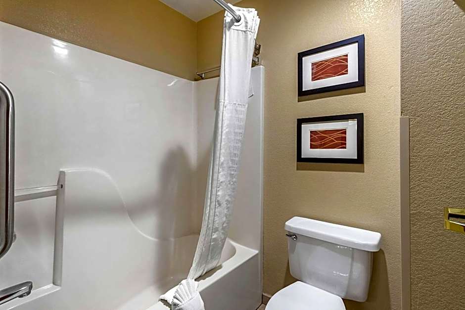 Comfort Inn & Suites Springfield I-44