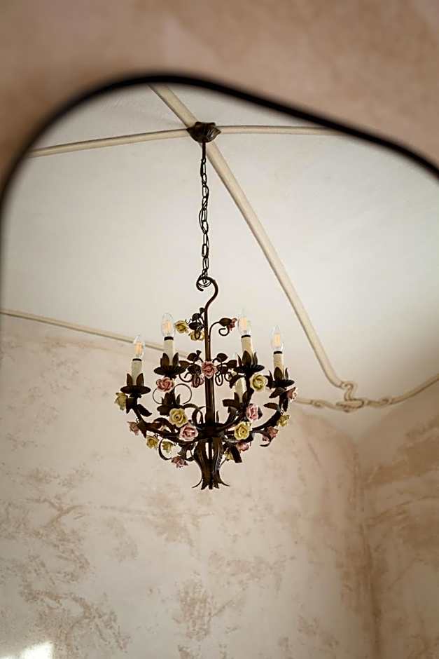 OGNISSANTI GuestHouse & Suites