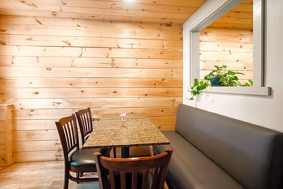 Best Western Merry Manor Inn