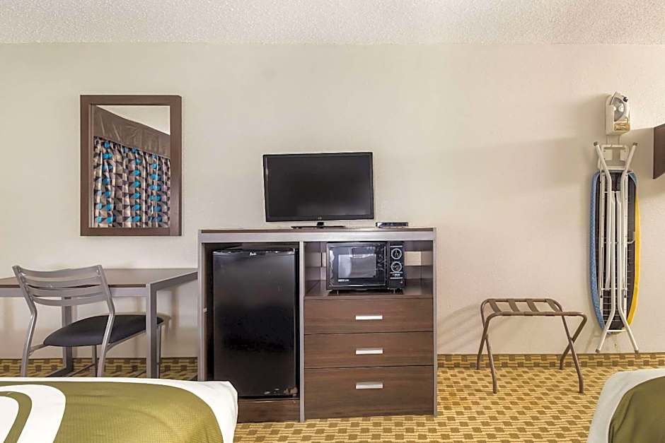 Quality Inn Madisonville