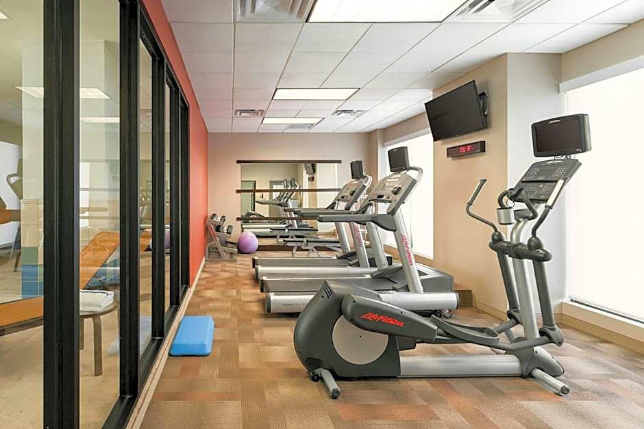 Courtyard by Marriott St. Petersburg Downtown