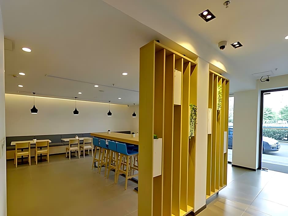 Hanting Hotel (Shanghai Tangqiao Metro Station) – Shanghai, DC