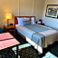 Townhouse Inn & Suites
