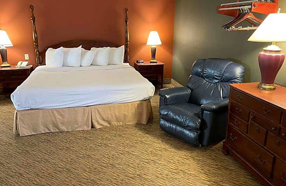 Crossroads Hotel & Event Center