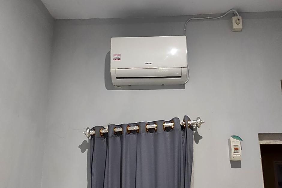 Hotel O Penginapan Noval