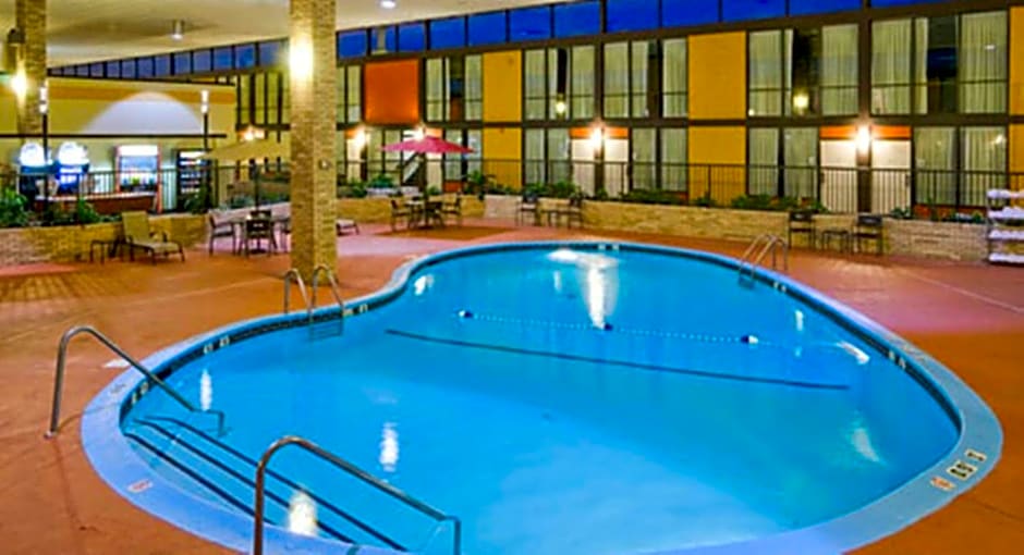 Wyndham Garden Oklahoma City - Near OKC Airport, Restaurants, Mins-to Outlet Mall & Down Town