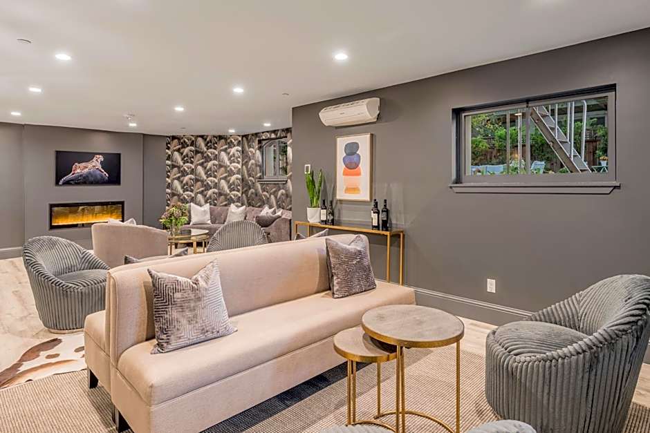 The George - Luxury Boutique Inn