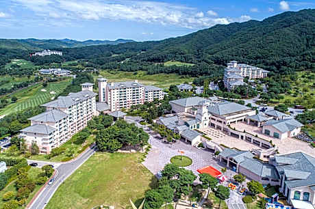 Oak Valley Resort Valley Village