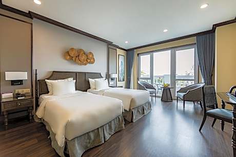 Grand Deluxe Twin Room with Balcony (Indochine Wing)