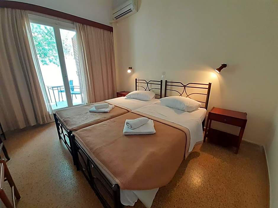Hotel 3 Adelfia