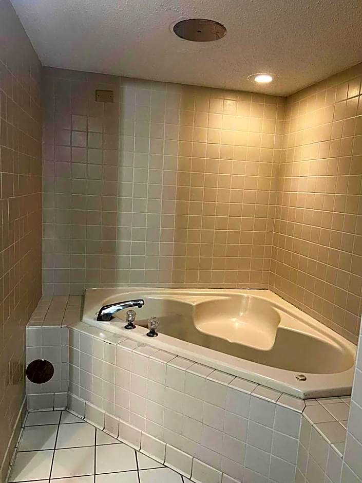 Blue Way Inn & Suites La Crosse