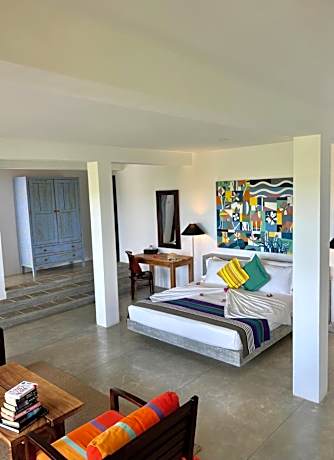 Suite with Garden View