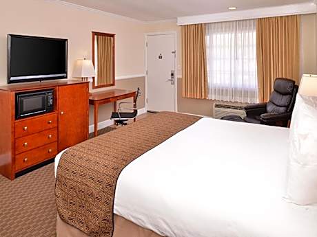 King Room - Non-Smoking