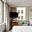CLUB QUARTERS HOTEL, CENTRAL LOOP