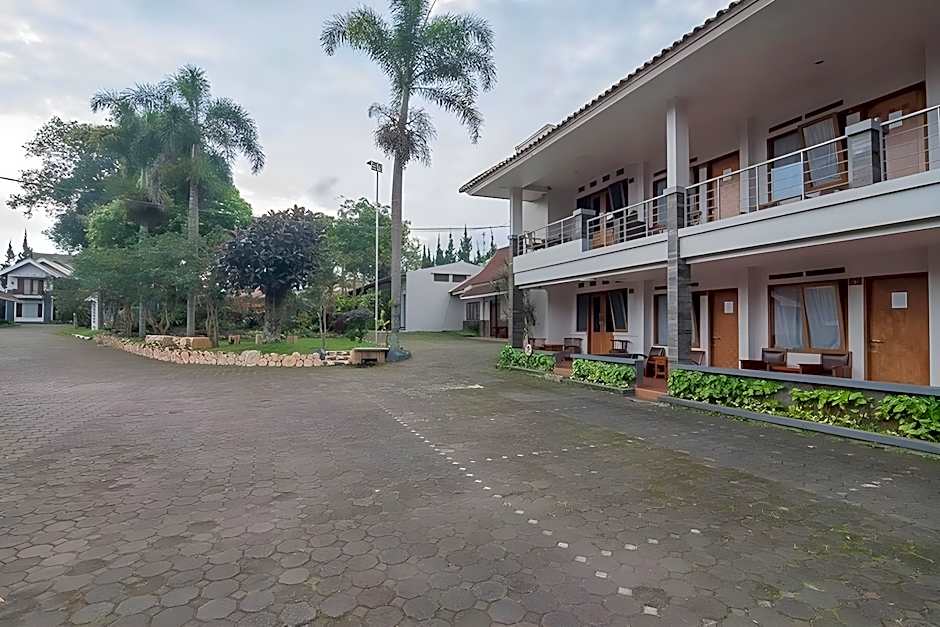 Yehezkiel Hotel Lembang Mitra RedDoorz