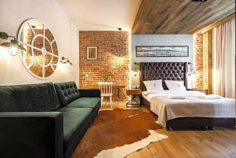 Standard Family Room