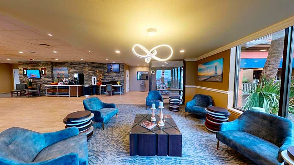 Clarion Pointe Galveston - Beachfront