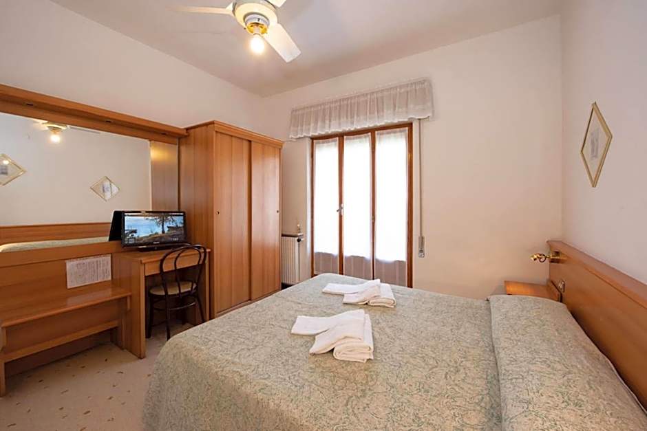 Hotel Tirreno