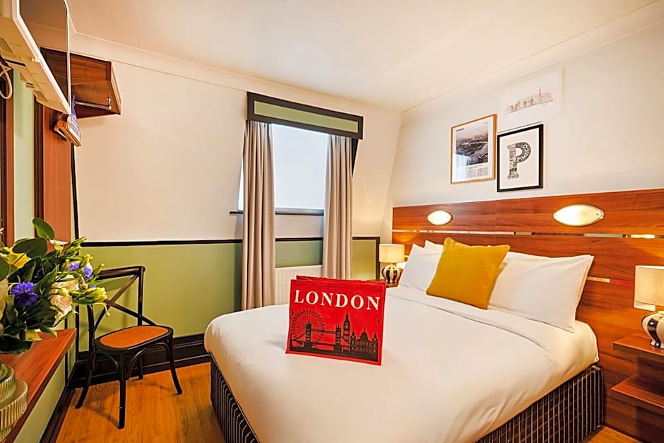 Photo 1 of 50 of Huttons Hotel, Victoria London