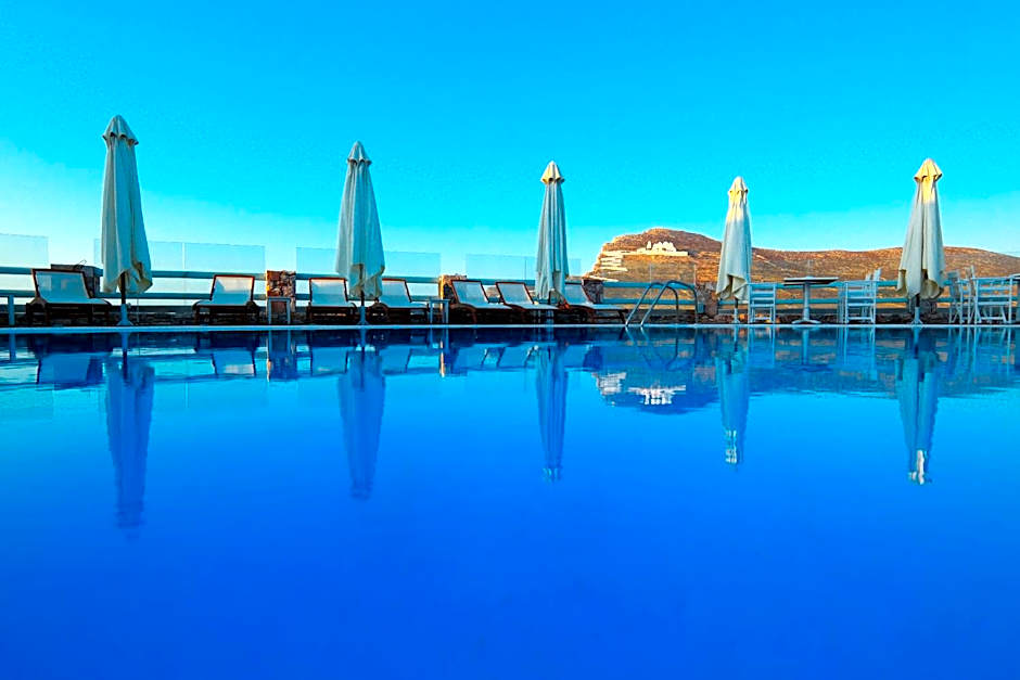 Aspalathras White Hotel