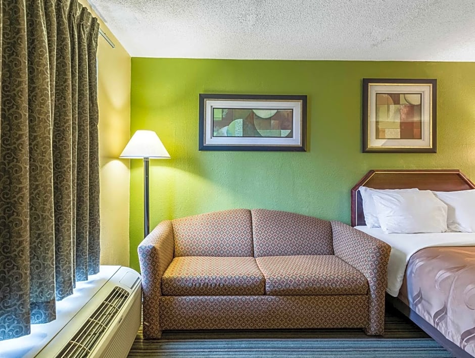 Quality Inn 