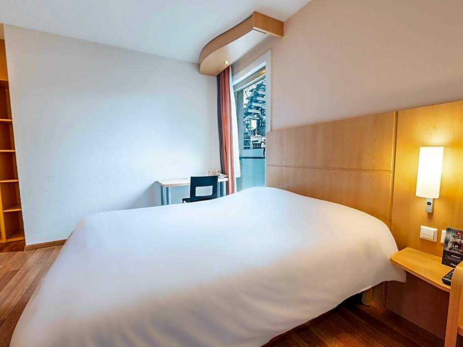 Ibis Esch Belval