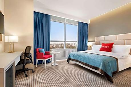 Deluxe King Room - Smoking