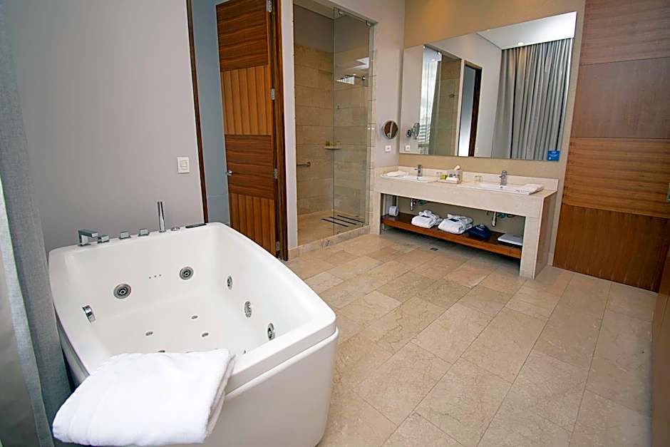 DoubleTree by Hilton Bogota - Parque 93