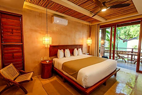 Queen Room