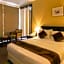 Devon Hotel