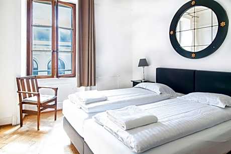 Superior Double Room with Shared Bathroom