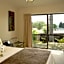 B&B@The Redwoods