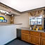 Days Inn by Wyndham Erick