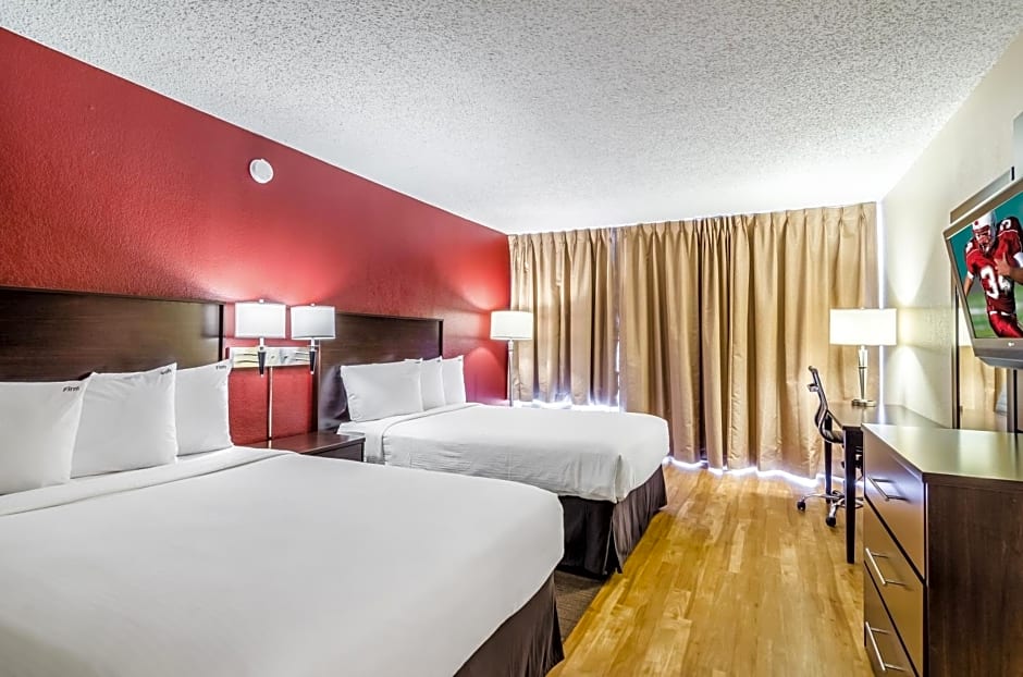 Red Roof Inn PLUS+ Wichita East