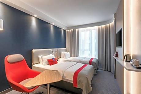 Standard Twin Room with Mini Fridge