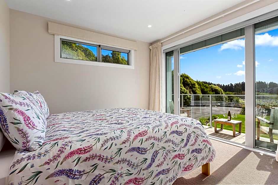 Aston Road Villa Bed & Breakfast